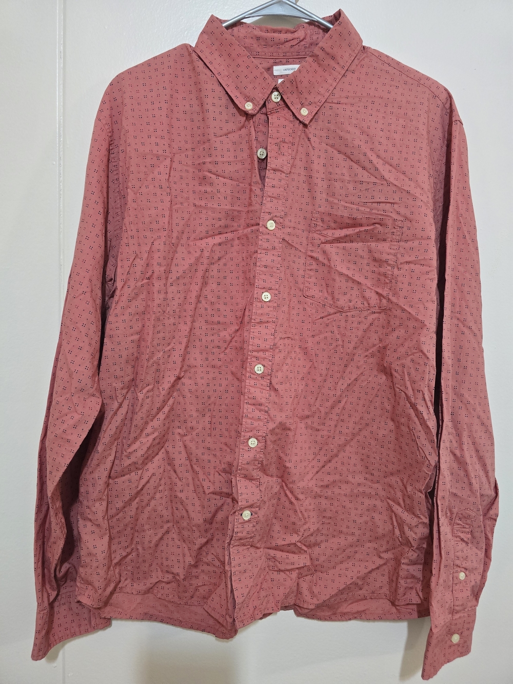 GAP Men's Button-Down Shirt in Rose with Microprint
